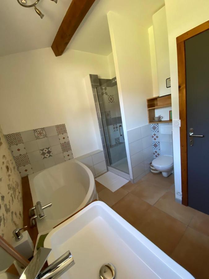 Au Mas Retz De Jade Bed & Breakfast Chauve Exterior photo